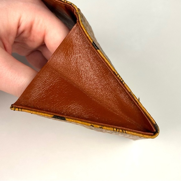 MCM Coin Wallet - Picture 7 of 9